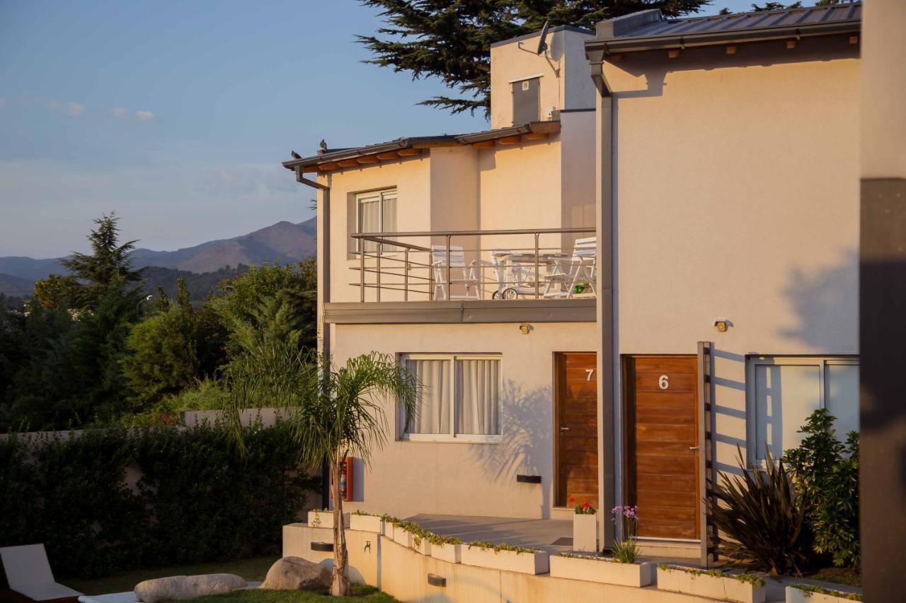 Good Life Resort La Falda Bagian luar foto